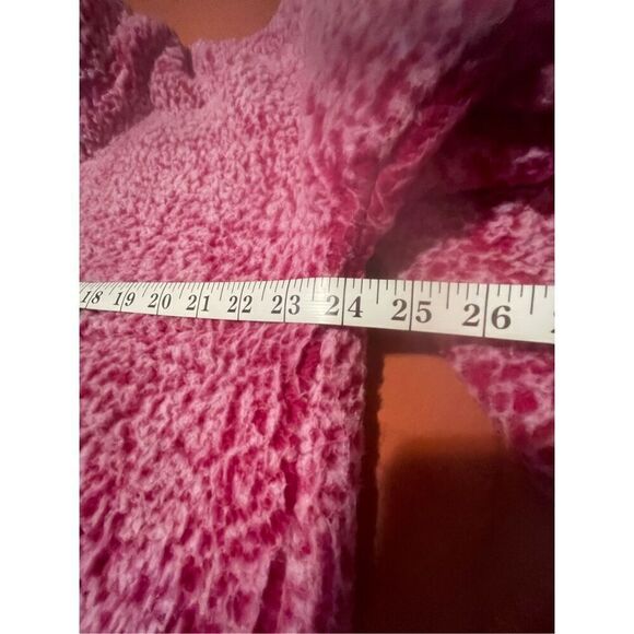 Time and Tru 1/2 Zip Fuzzy Dark Pink/Maroon Pullover - Picture 6 of 9